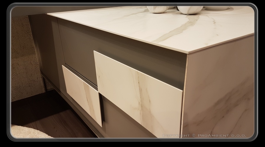 Kamnite teksture pohištva