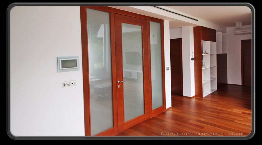 Notranja oprema hiše - notranja vrata po meri